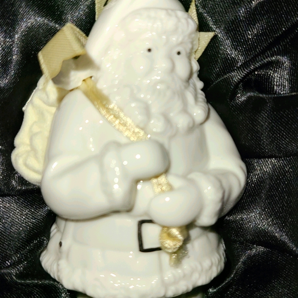 Pandora Christmas Ornament